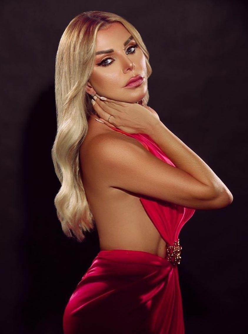 The Multi-Talented star Razan will be voting!